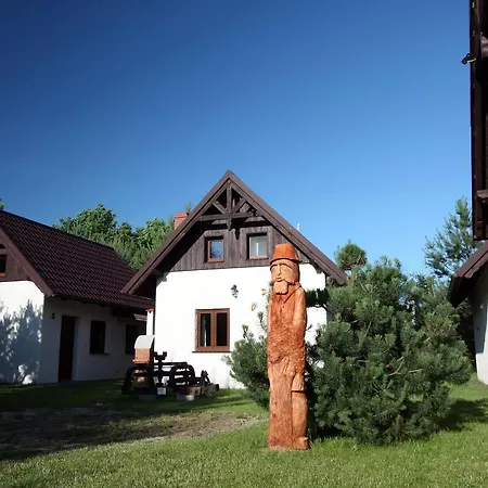 Osada Pod Czerwonym Debem - Czarny Mlyn * Jastrzębia Góra