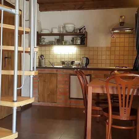 Osada Pod Czerwonym Dębem * Jastrzębia Góra