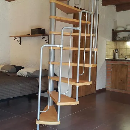 Osada Pod Czerwonym Dębem