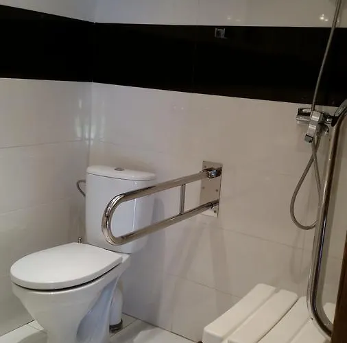 Osada Pod Czerwonym Debem - Czarny Mlyn Chata *