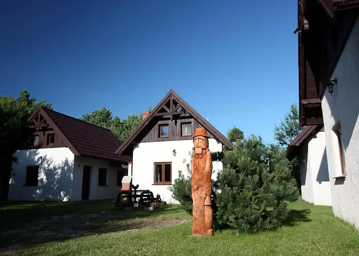 Osada Pod Czerwonym Debem - Czarny Mlyn * Jastrzębia Góra