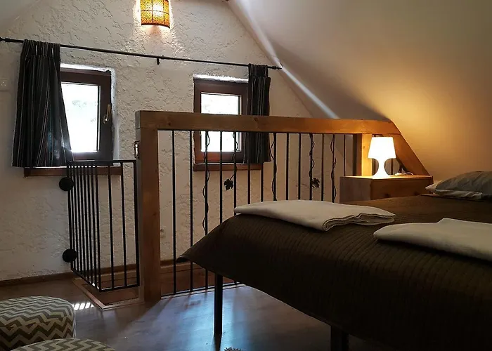 Osada Pod Czerwonym Debem - Czarny Mlyn *