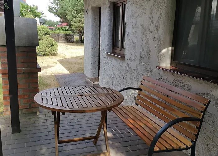 Osada Pod Czerwonym Debem - Czarny Mlyn Jaktstuga *