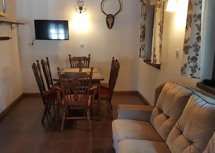 Chata Osada Pod Czerwonym Debem - Czarny Mlyn