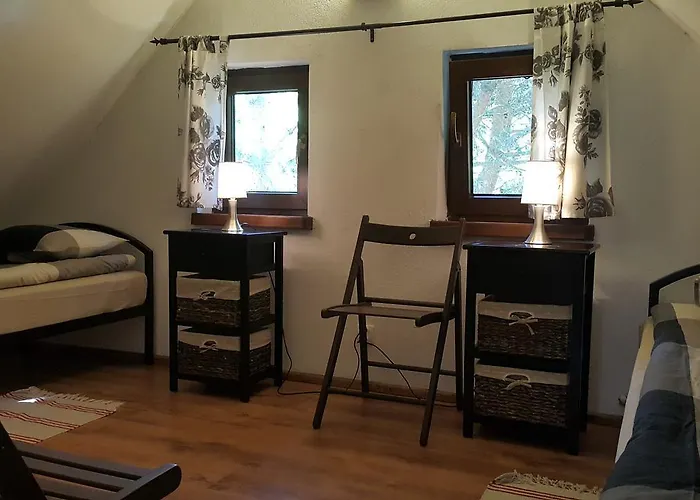 Osada Pod Czerwonym Debem - Czarny Mlyn Jaktstuga Jastrzębia Góra