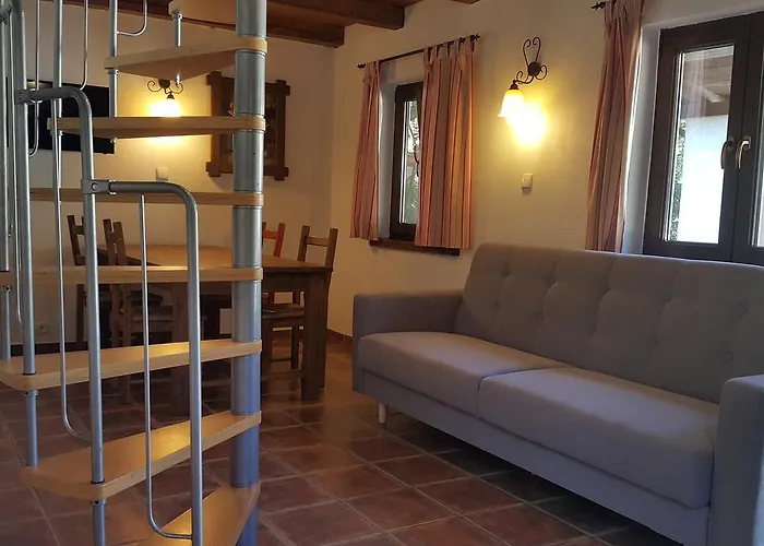 Osada Pod Czerwonym Debem - Czarny Mlyn