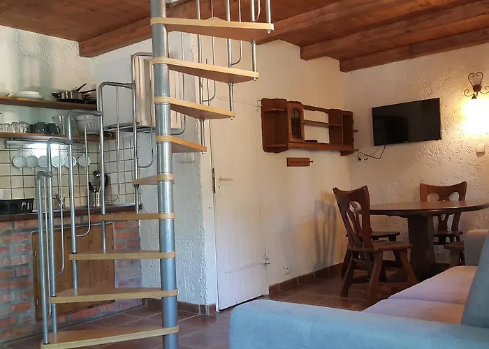 Osada Pod Czerwonym Debem - Czarny Mlyn *